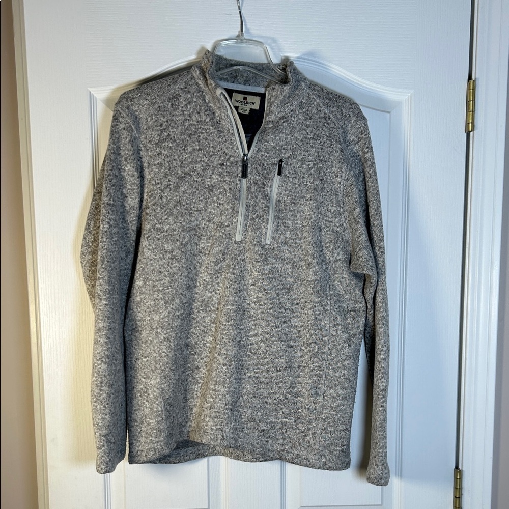Woolrich Men's Heathered Gray Quarter Zip-Up Sweater
Size Medium